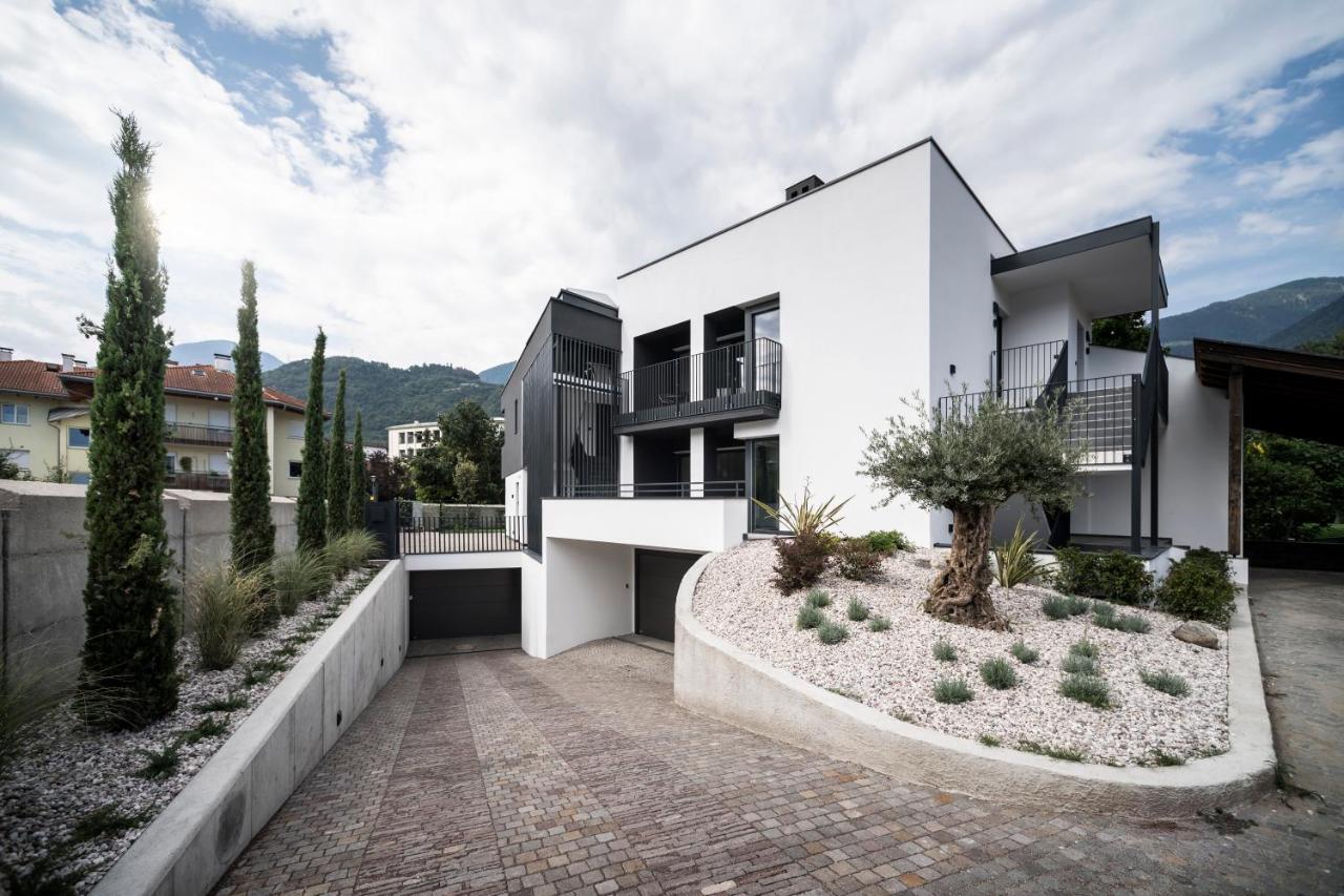 Sambucus Apartments -Premium Apartments For You And Your Dog Lana Exterior foto