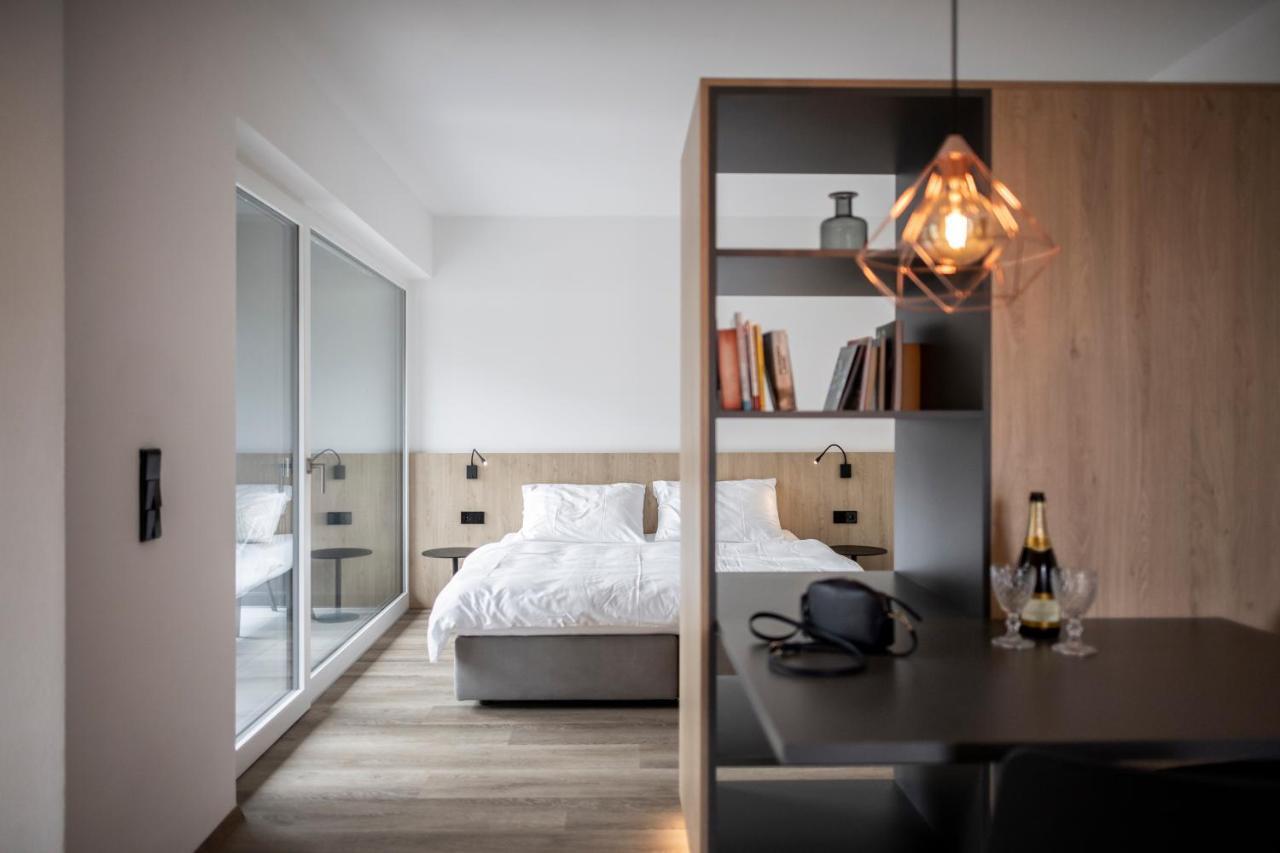 Sambucus Apartments -Premium Apartments For You And Your Dog Lana Exterior foto