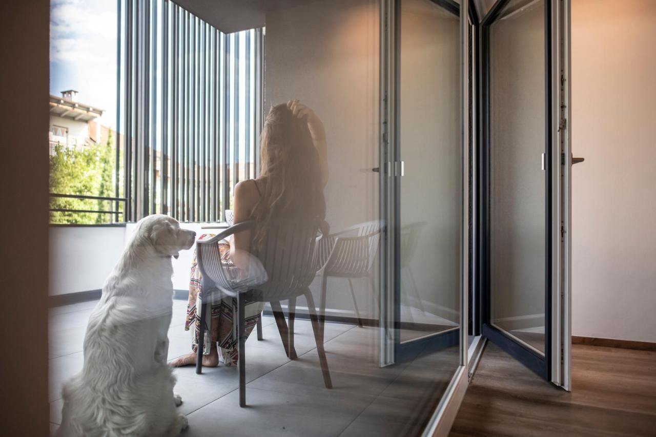 Sambucus Apartments -Premium Apartments For You And Your Dog Lana Exterior foto